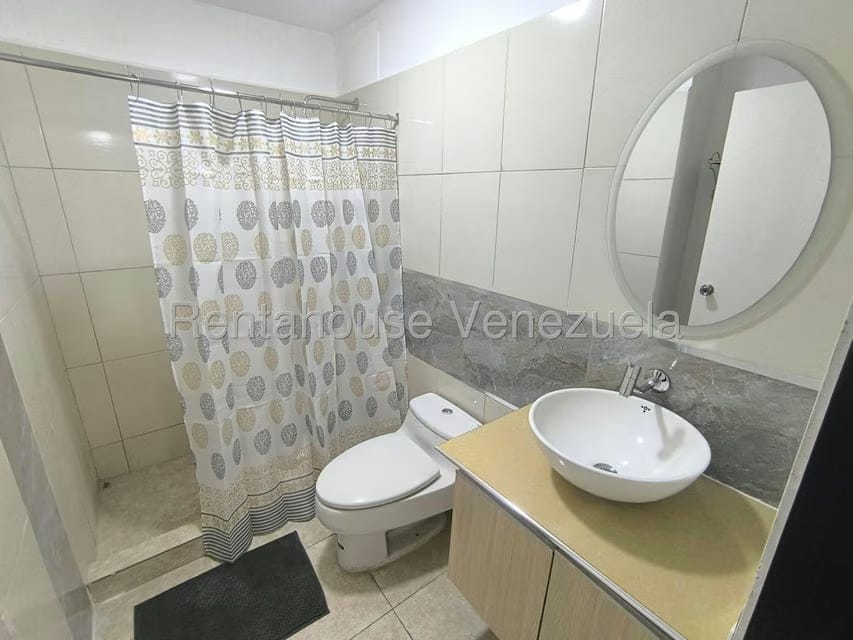 Apartamento (1 Nivel) en Venta en Avenida Bolivar Norte, Carabobo - 37