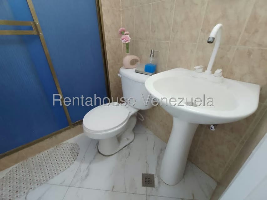 Apartamento (1 Nivel) en Alquiler en Residencias Santa Cruz, Aragua - 18