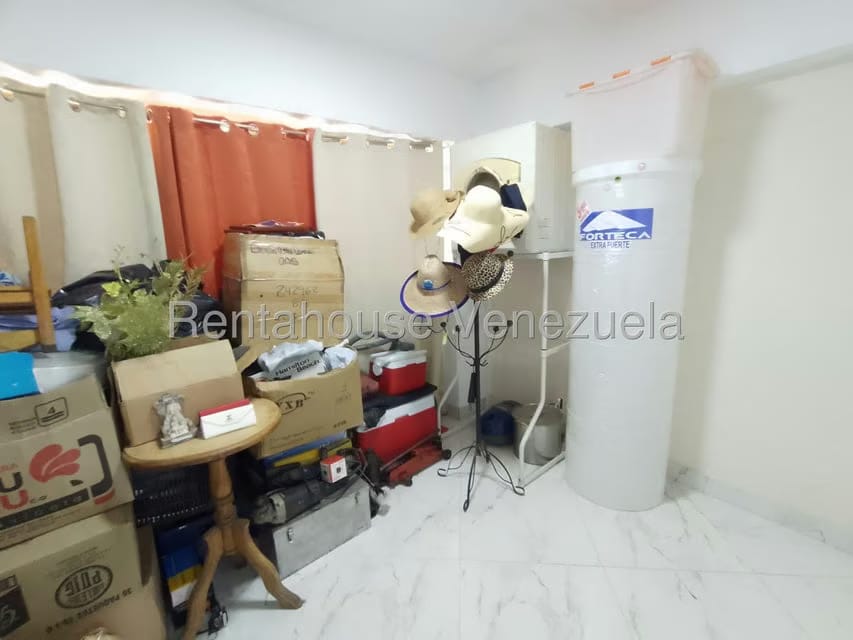 Apartamento (1 Nivel) en Alquiler en Residencias Santa Cruz, Aragua - 24