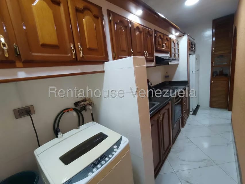 Apartamento (1 Nivel) en Alquiler en Residencias Santa Cruz, Aragua - 28