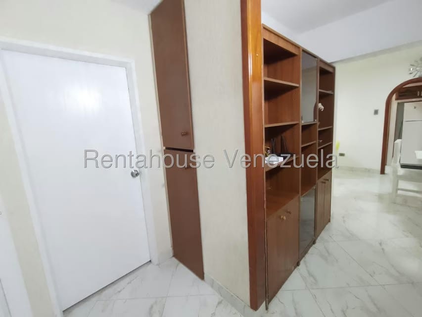 Apartamento (1 Nivel) en Alquiler en Residencias Santa Cruz, Aragua - 10