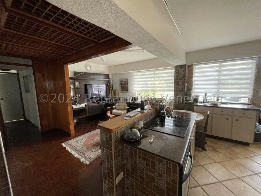 Apartamento (Duplex) en Venta en Colinas de Bello Monte, Distrito Metropolitano - 13