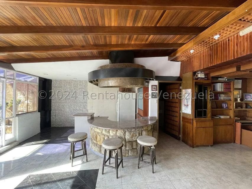 Apartamento (Duplex) en Venta en Colinas de Bello Monte, Distrito Metropolitano - 31