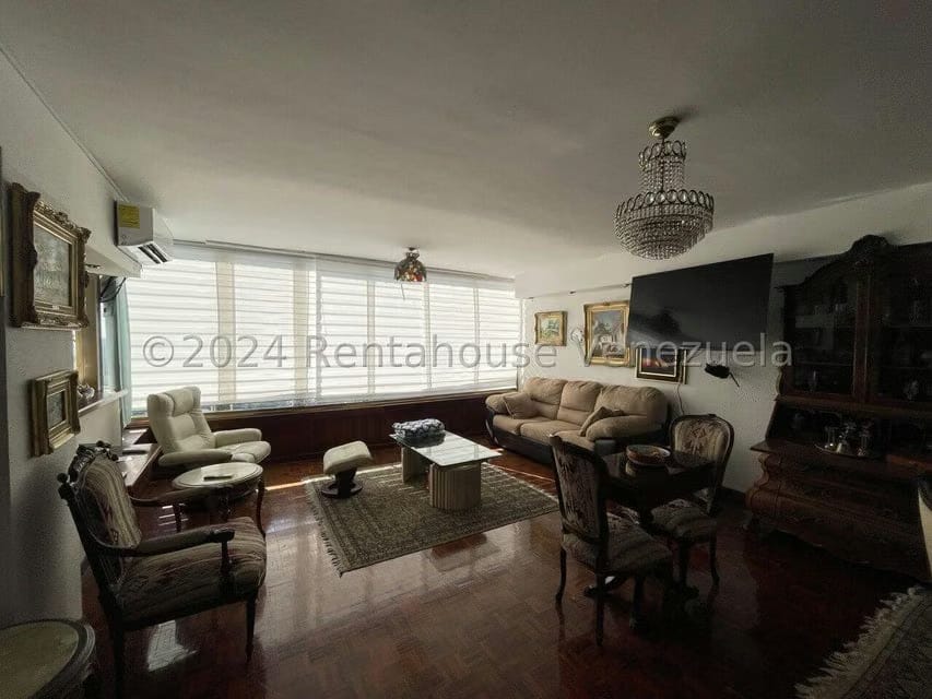 Apartamento (Duplex) en Venta en Colinas de Bello Monte, Distrito Metropolitano - 6