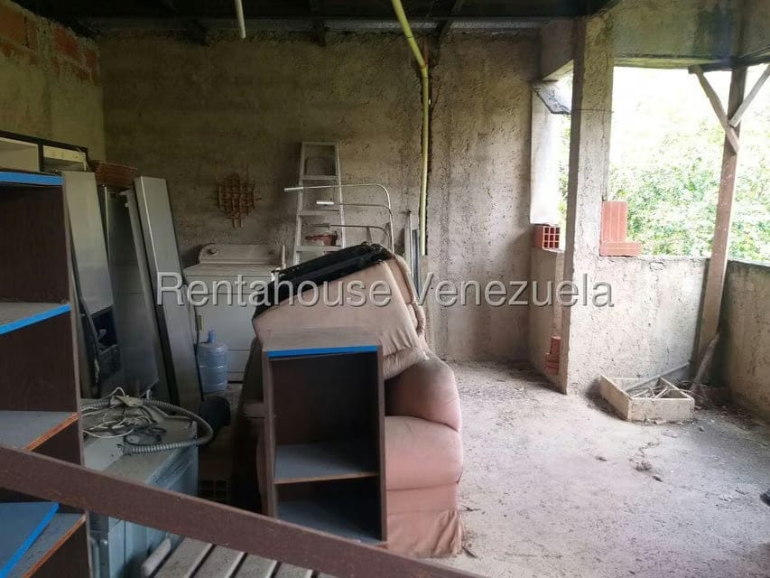 Casa (Multipes Niveles) en Venta en Lomas del Halcon, Distrito Metropolitano - 6
