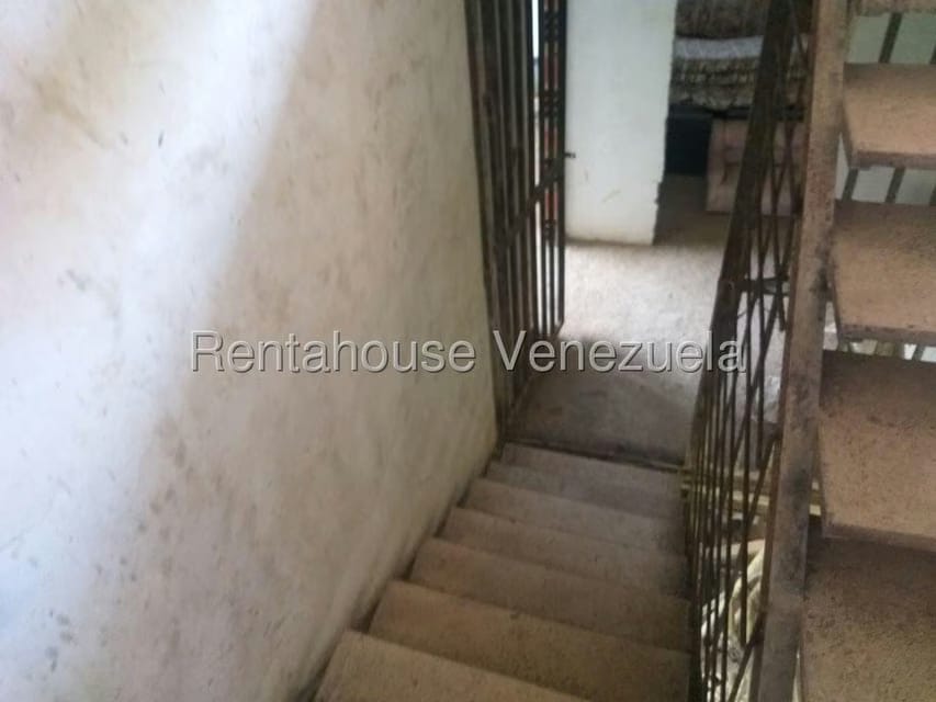 Casa (Multipes Niveles) en Venta en Lomas del Halcon, Distrito Metropolitano - 7