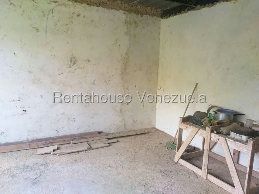 Casa (Multipes Niveles) en Venta en Lomas del Halcon, Distrito Metropolitano - 9