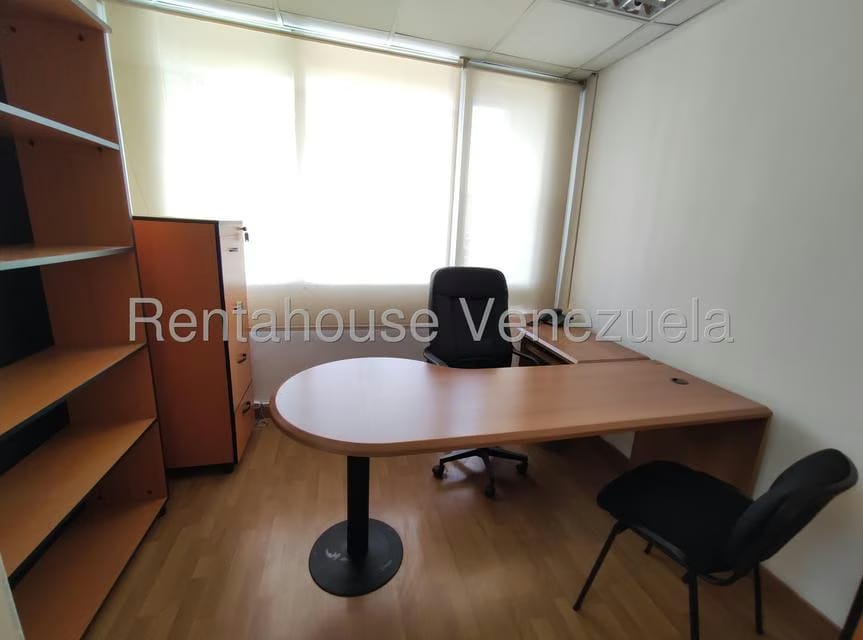 Comercial (Oficina) en Alquiler en Bello Monte, Distrito Metropolitano - 4
