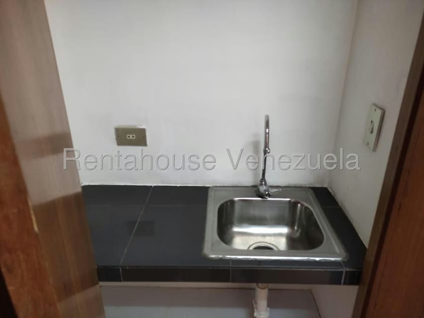 Comercial (Oficina) en Alquiler en Bello Monte, Distrito Metropolitano - 10