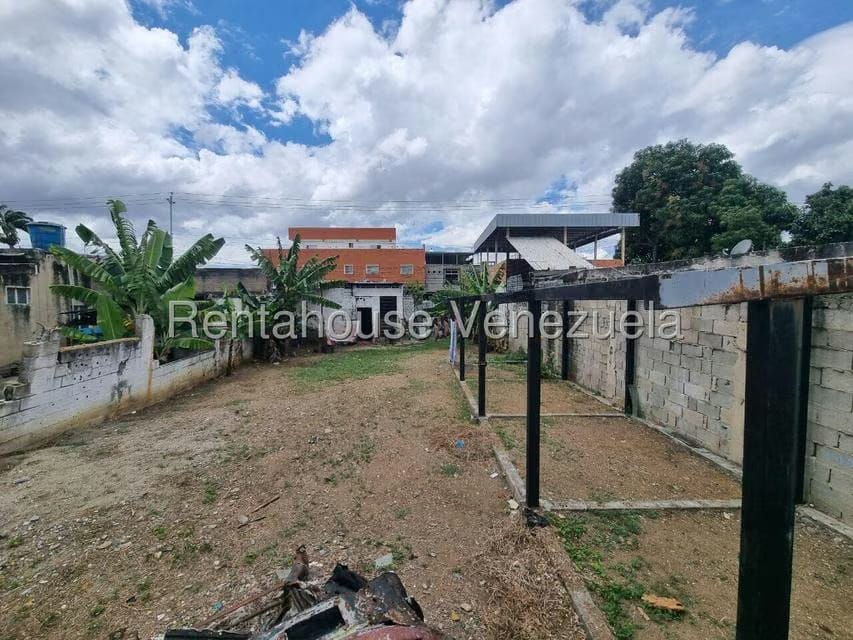 Terreno (Comercial) en Venta en Parroquia Catedral, Lara - 21