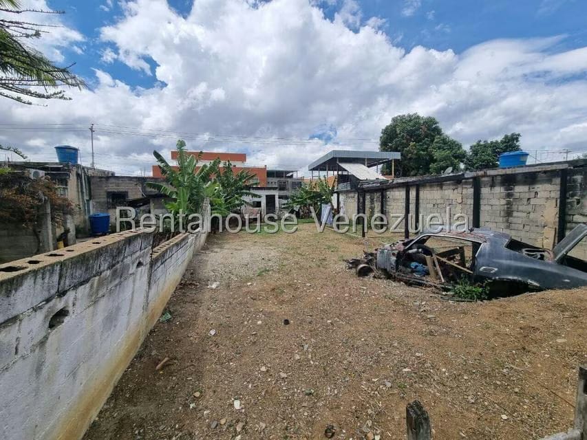 Terreno (Comercial) en Venta en Parroquia Catedral, Lara - 8
