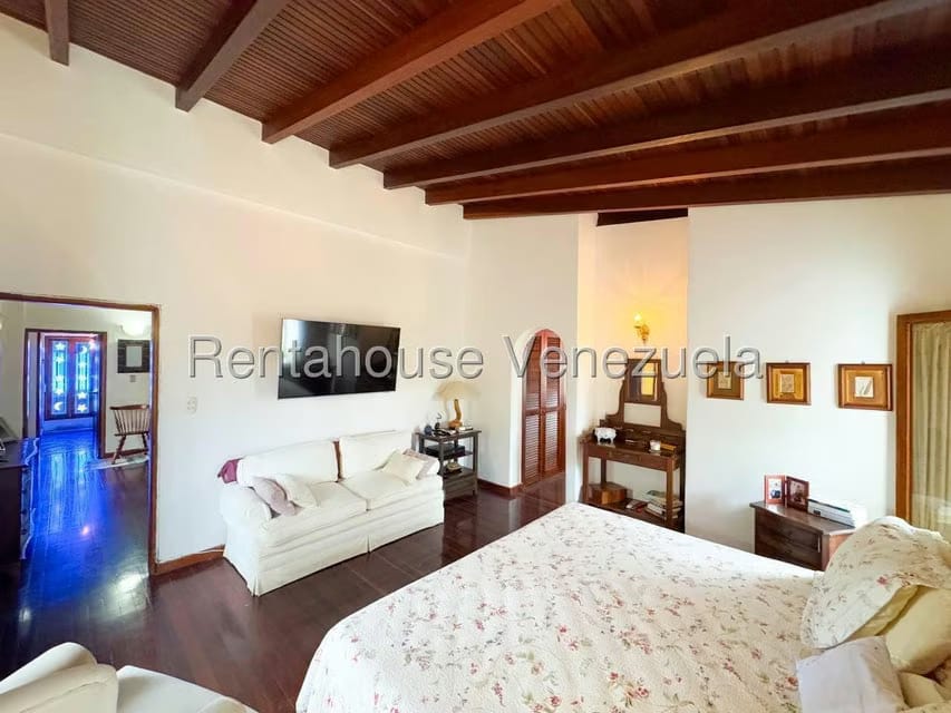 Casa (Duplex) en Venta en Lomas de La Lagunita, Distrito Metropolitano - 24