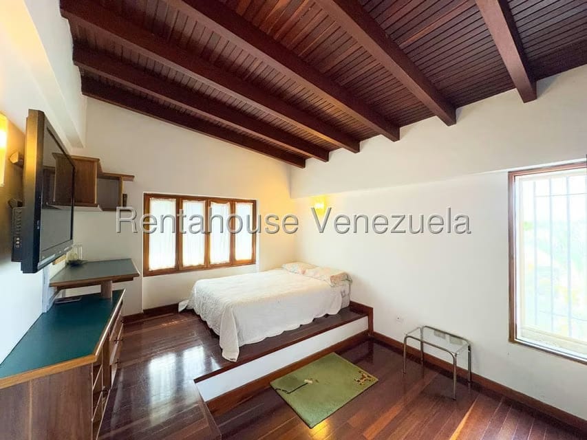 Casa (Duplex) en Venta en Lomas de La Lagunita, Distrito Metropolitano - 27