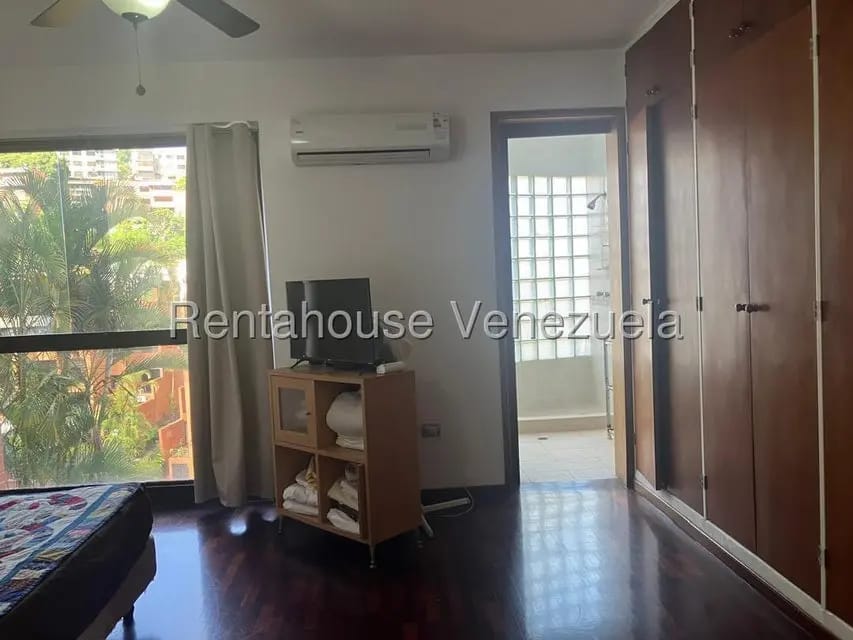 Townhouse (1 Nivel) en Alquiler en La Boyera, Distrito Metropolitano - 13