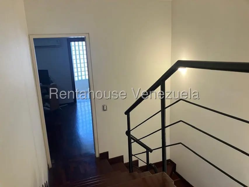 Townhouse (1 Nivel) en Alquiler en La Boyera, Distrito Metropolitano - 23