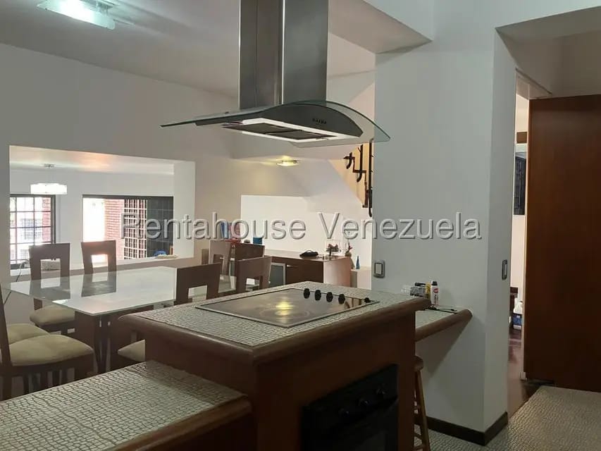 Townhouse (1 Nivel) en Alquiler en La Boyera, Distrito Metropolitano - 25