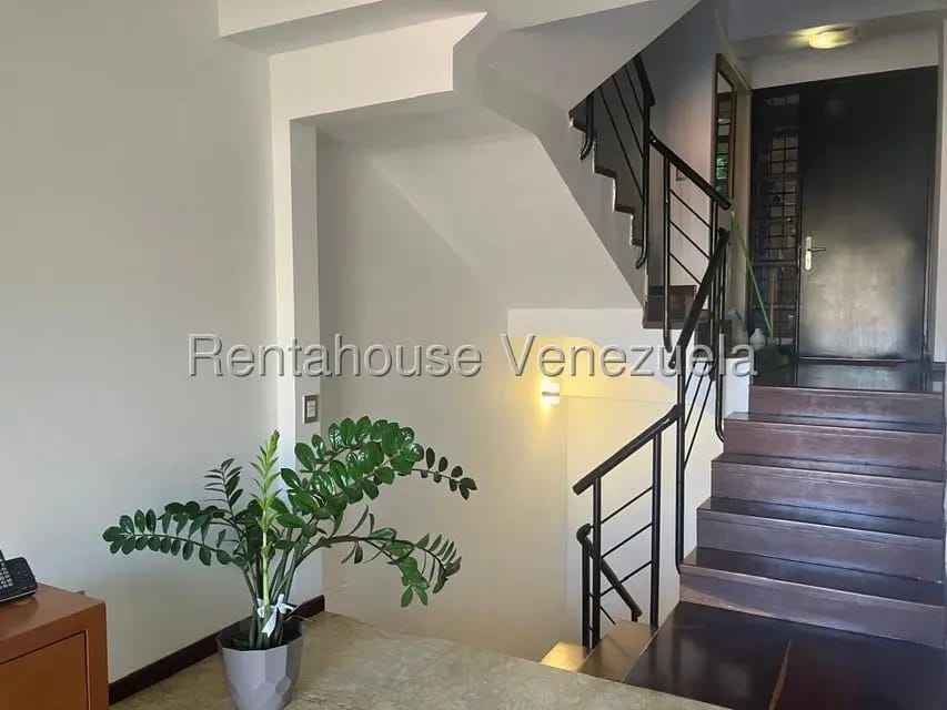 Townhouse (1 Nivel) en Alquiler en La Boyera, Distrito Metropolitano - 9