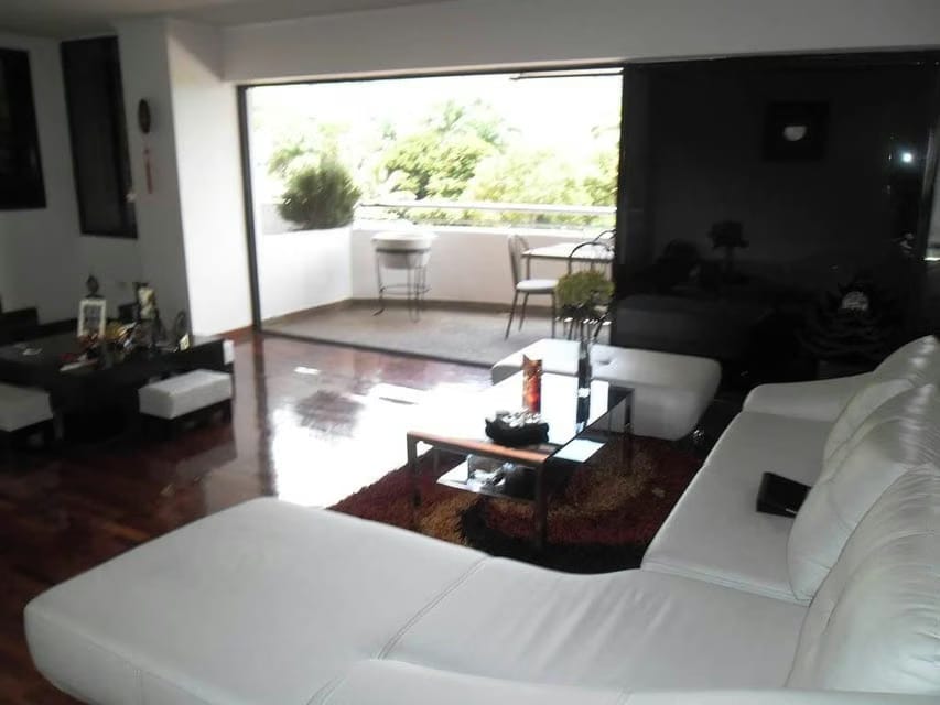 Apartamento (1 Nivel) en Alquiler en Los Dos Caminos, Distrito Metropolitano - 16