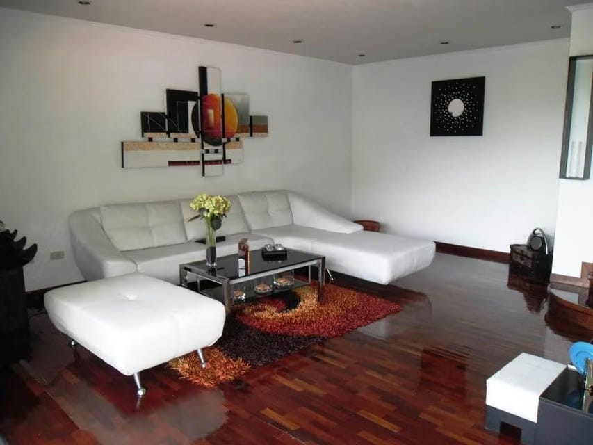 Apartamento (1 Nivel) en Alquiler en Los Dos Caminos, Distrito Metropolitano - 17