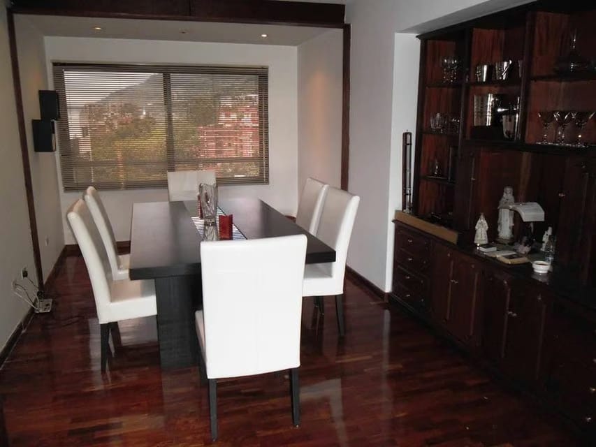 Apartamento (1 Nivel) en Alquiler en Los Dos Caminos, Distrito Metropolitano - 32