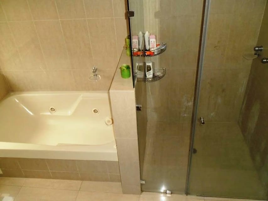 Apartamento (1 Nivel) en Alquiler en Los Dos Caminos, Distrito Metropolitano - 45