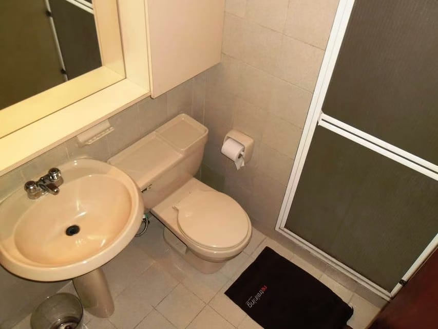 Apartamento (1 Nivel) en Alquiler en Los Dos Caminos, Distrito Metropolitano - 52