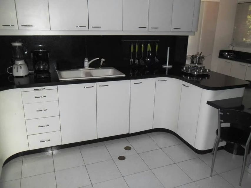 Apartamento (1 Nivel) en Alquiler en Los Dos Caminos, Distrito Metropolitano - 65