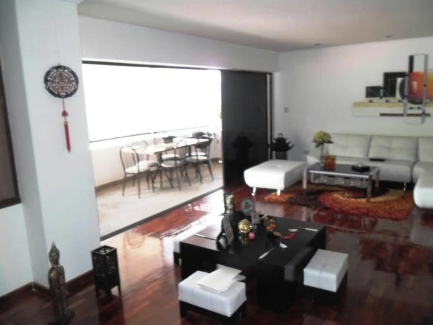 Apartamento (1 Nivel) en Alquiler en Los Dos Caminos, Distrito Metropolitano - 8
