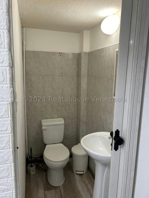 Comercial (Local Comercial) en Alquiler en La Castellana, Distrito Metropolitano - 7
