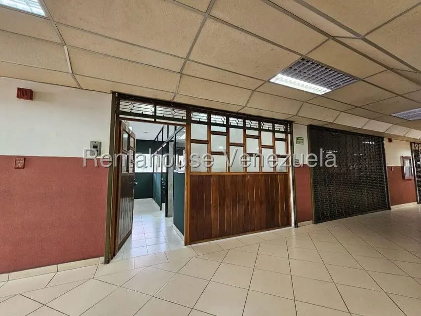 Comercial (Oficina) en Venta en Guarenas, Miranda - 2