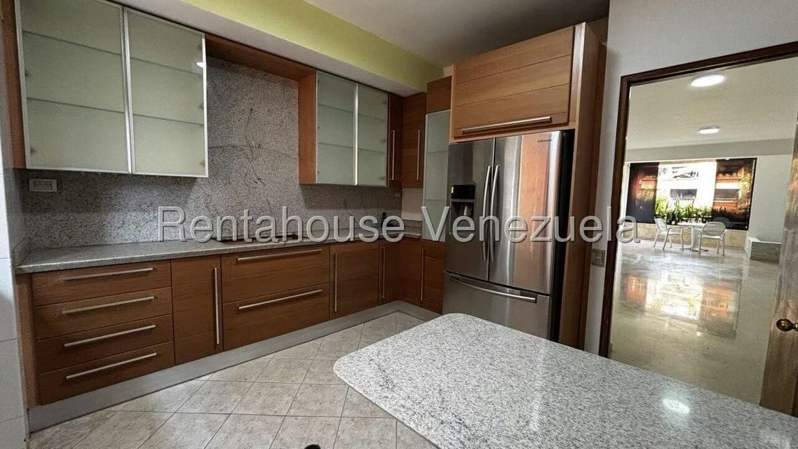 Apartamento (1 Nivel) en Alquiler en Campo Alegre, Distrito Metropolitano - 6