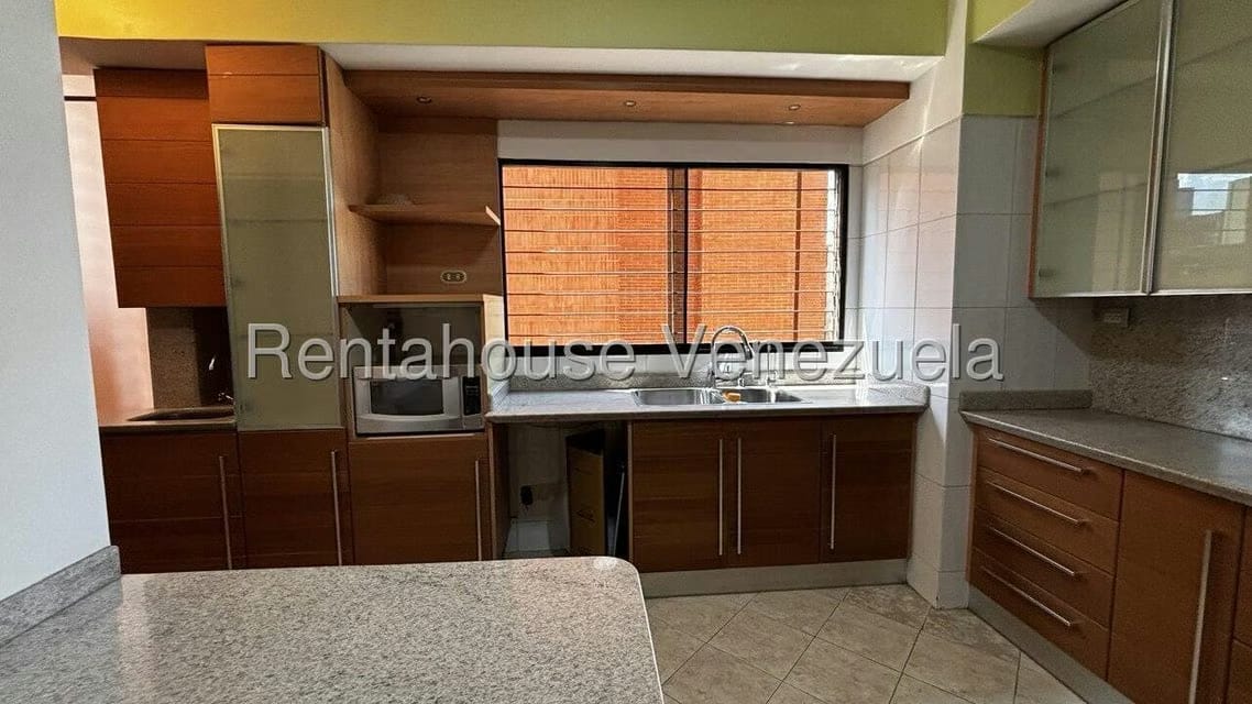 Apartamento (1 Nivel) en Alquiler en Campo Alegre, Distrito Metropolitano - 8