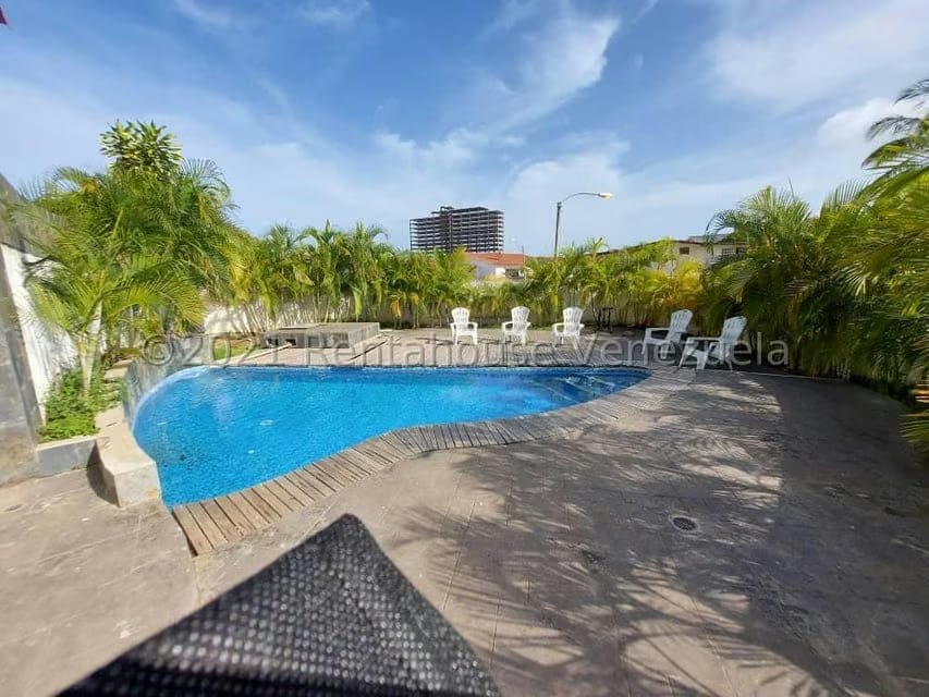 Townhouse (Duplex) en Venta en Playa el Angel, Nueva Esparta - 12