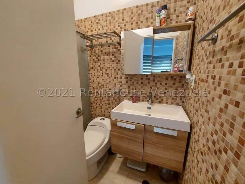 Townhouse (Duplex) en Venta en Playa el Angel, Nueva Esparta - 8