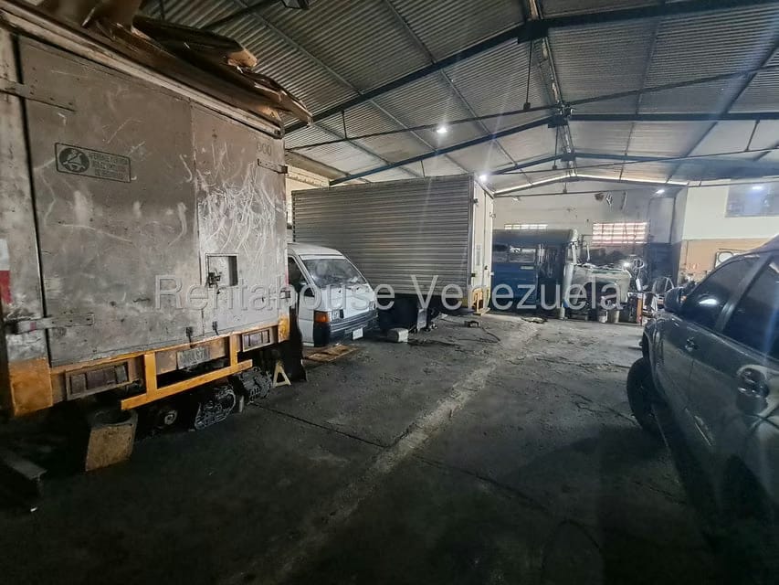 Comercial (Galpon - Deposito) en Venta en Vista Real, Miranda - 2