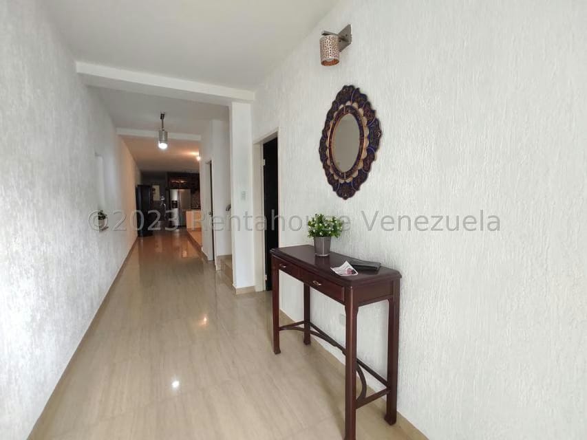 Casa (Duplex) en Venta en El Limon, Aragua - 2