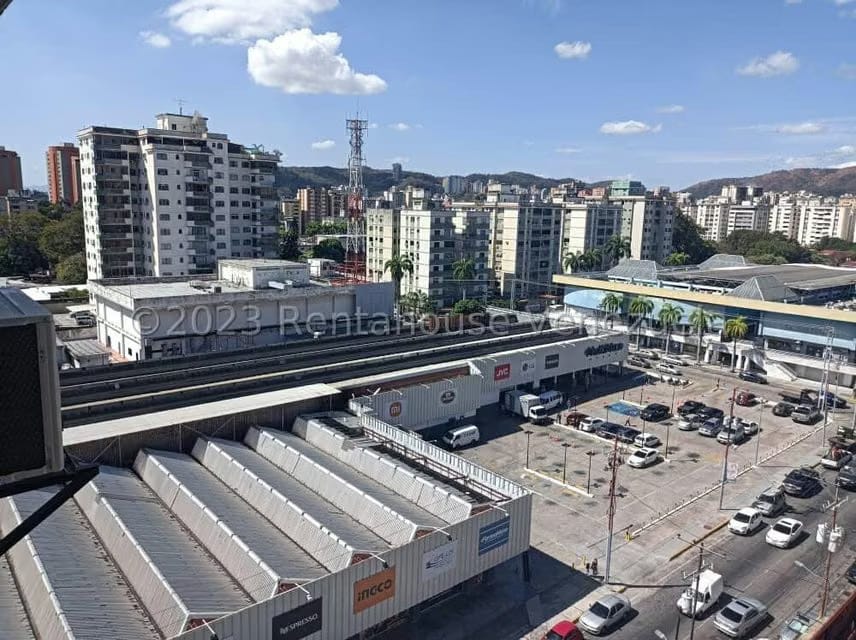 Comercial (Consultorio Medico) en Alquiler en Los Sauces, Carabobo - 15