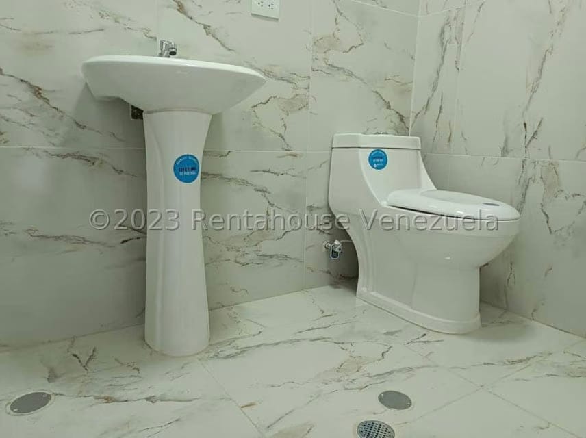 Comercial (Consultorio Medico) en Alquiler en Los Sauces, Carabobo - 8