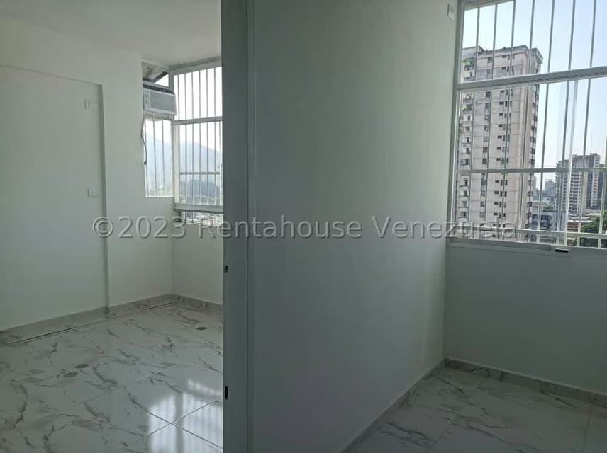 Comercial (Consultorio Medico) en Alquiler en Los Sauces, Carabobo - 10