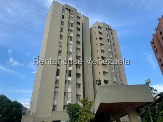 Apartamento (1 Nivel) en Alquiler en Los Naranjos del Cafetal, Distrito Metropolitano