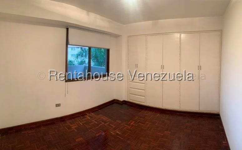 Apartamento (1 Nivel) en Alquiler en Los Naranjos del Cafetal, Distrito Metropolitano - 11