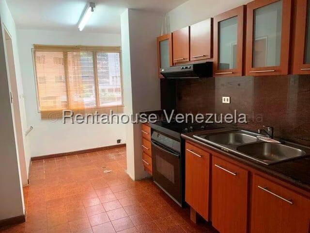 Apartamento (1 Nivel) en Alquiler en Los Naranjos del Cafetal, Distrito Metropolitano - 9