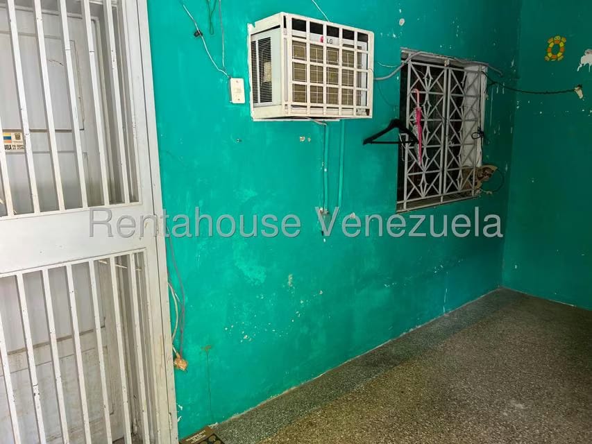 Casa (Duplex) en Venta en Los Palos Grandes, Distrito Metropolitano - 19