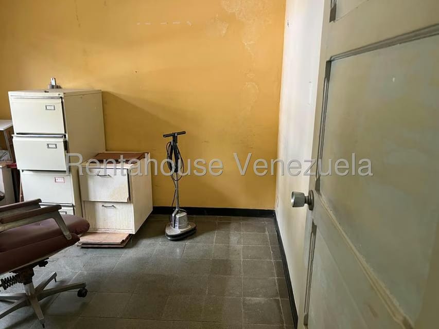 Casa (Duplex) en Venta en Los Palos Grandes, Distrito Metropolitano - 3
