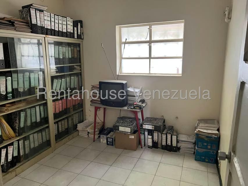 Casa (Duplex) en Venta en Los Palos Grandes, Distrito Metropolitano - 9