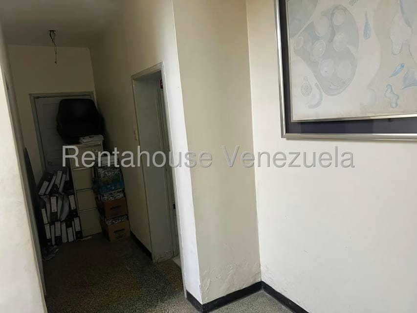 Casa (Duplex) en Venta en Los Palos Grandes, Distrito Metropolitano - 10