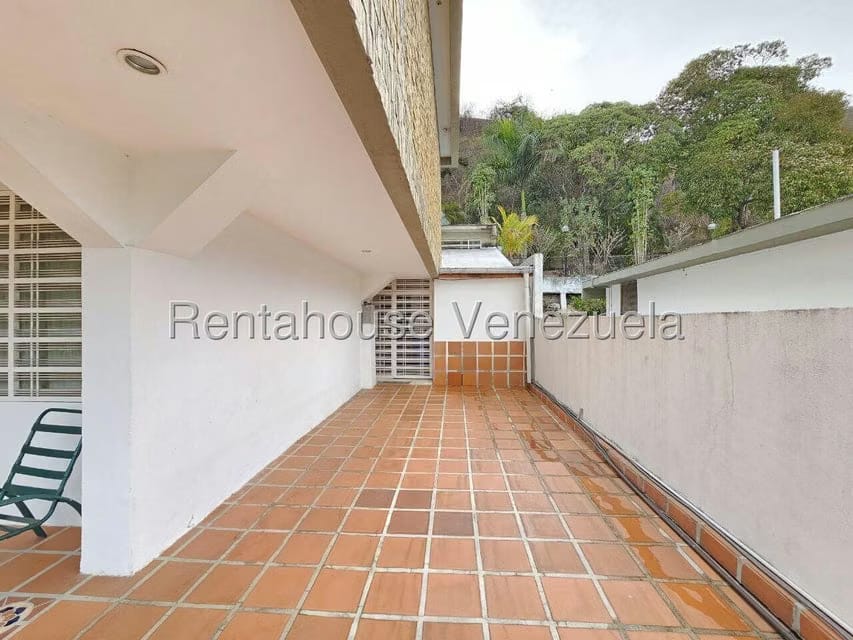 Casa (Multipes Niveles) en Venta en Cumbres de Curumo, Distrito Metropolitano - 11