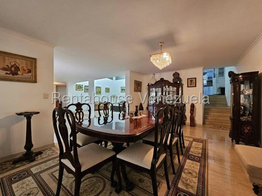 Casa (Multipes Niveles) en Venta en Cumbres de Curumo, Distrito Metropolitano - 18