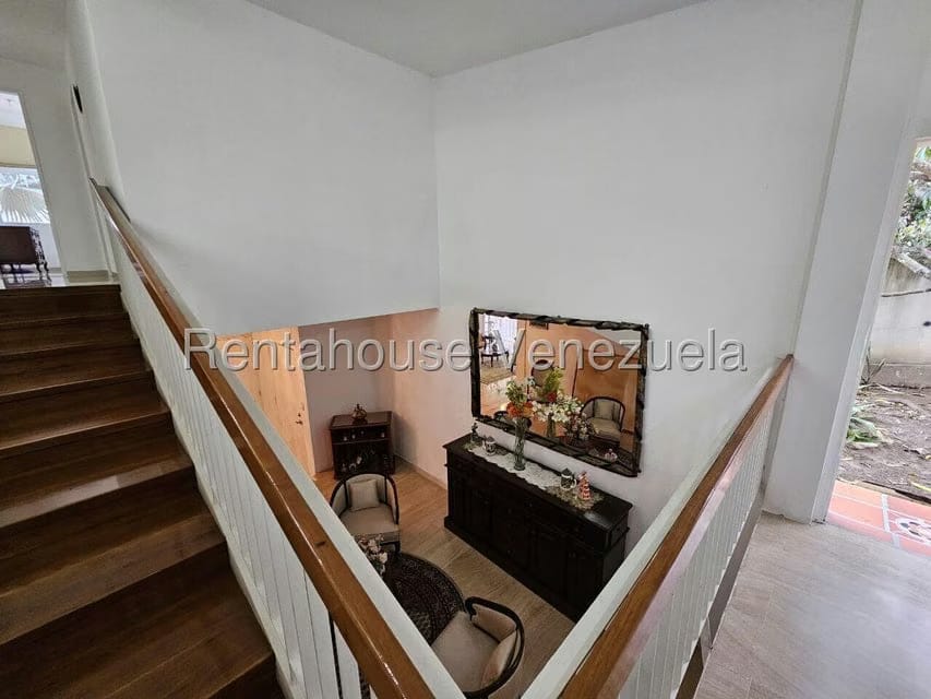 Casa (Multipes Niveles) en Venta en Cumbres de Curumo, Distrito Metropolitano - 20