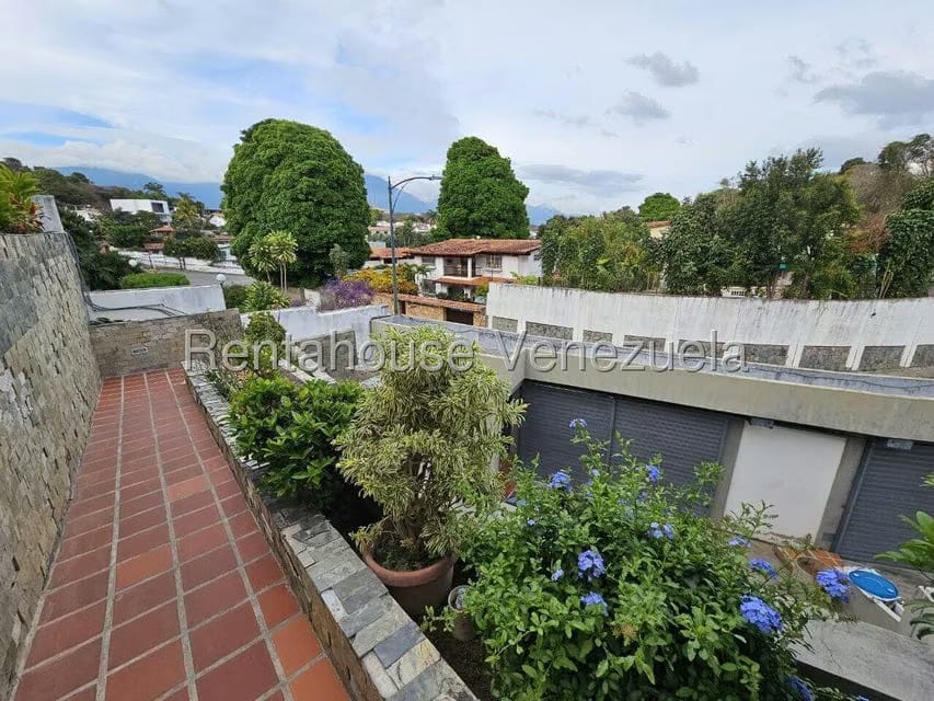 Casa (Multipes Niveles) en Venta en Cumbres de Curumo, Distrito Metropolitano - 8